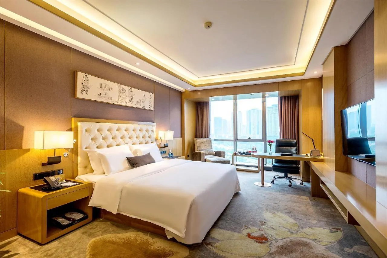 Lvcheng Zhongzhou International Hotel Zhengzhou 4*,